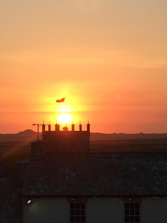 St Davids Gin & Kitchen - The Cathedral Villas Exteriör bild