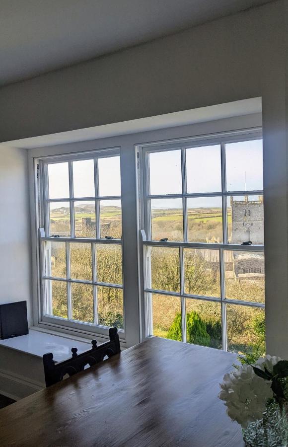 St Davids Gin & Kitchen - The Cathedral Villas Exteriör bild